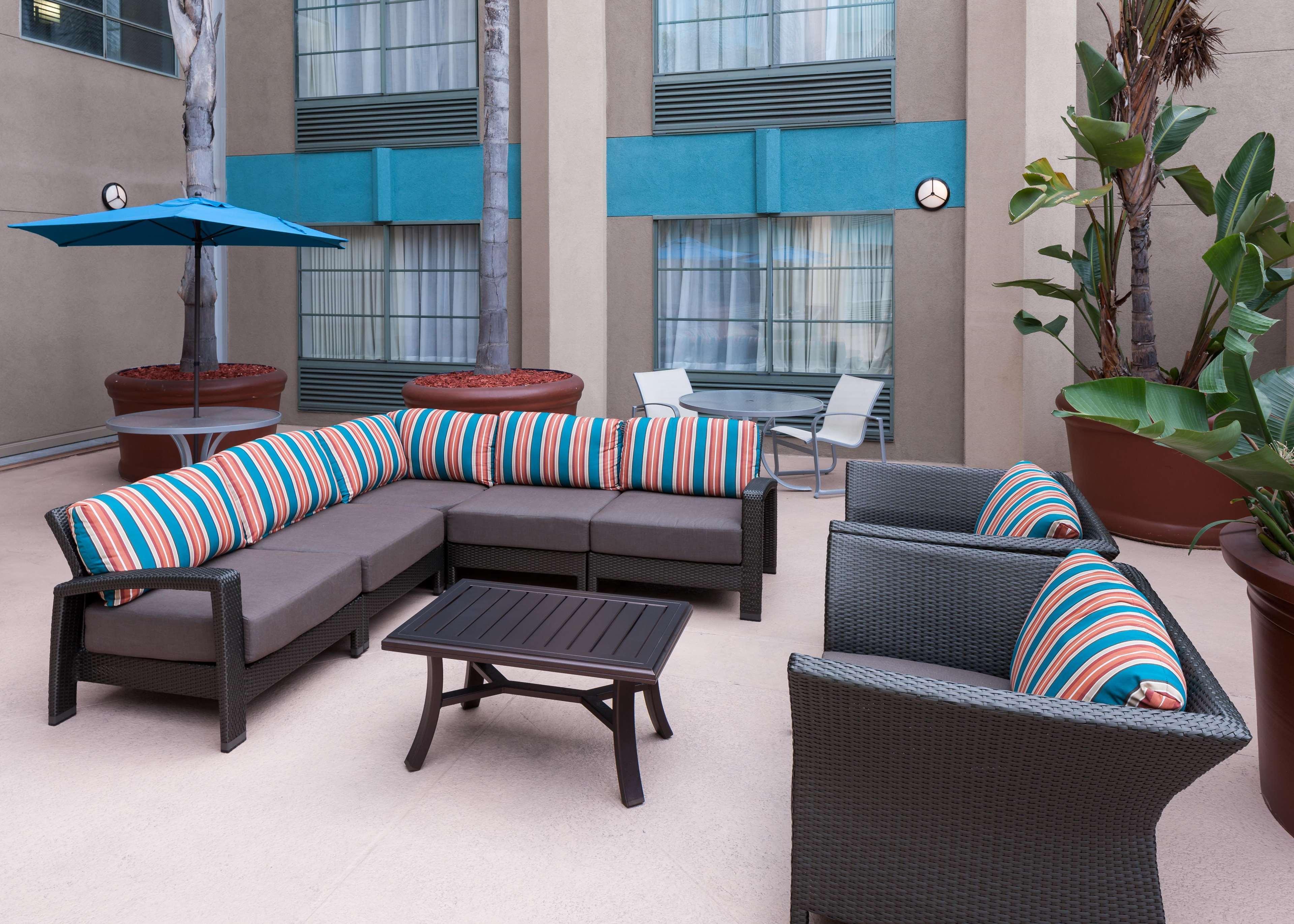 Hampton Inn San Diego Downtown Exterior photo