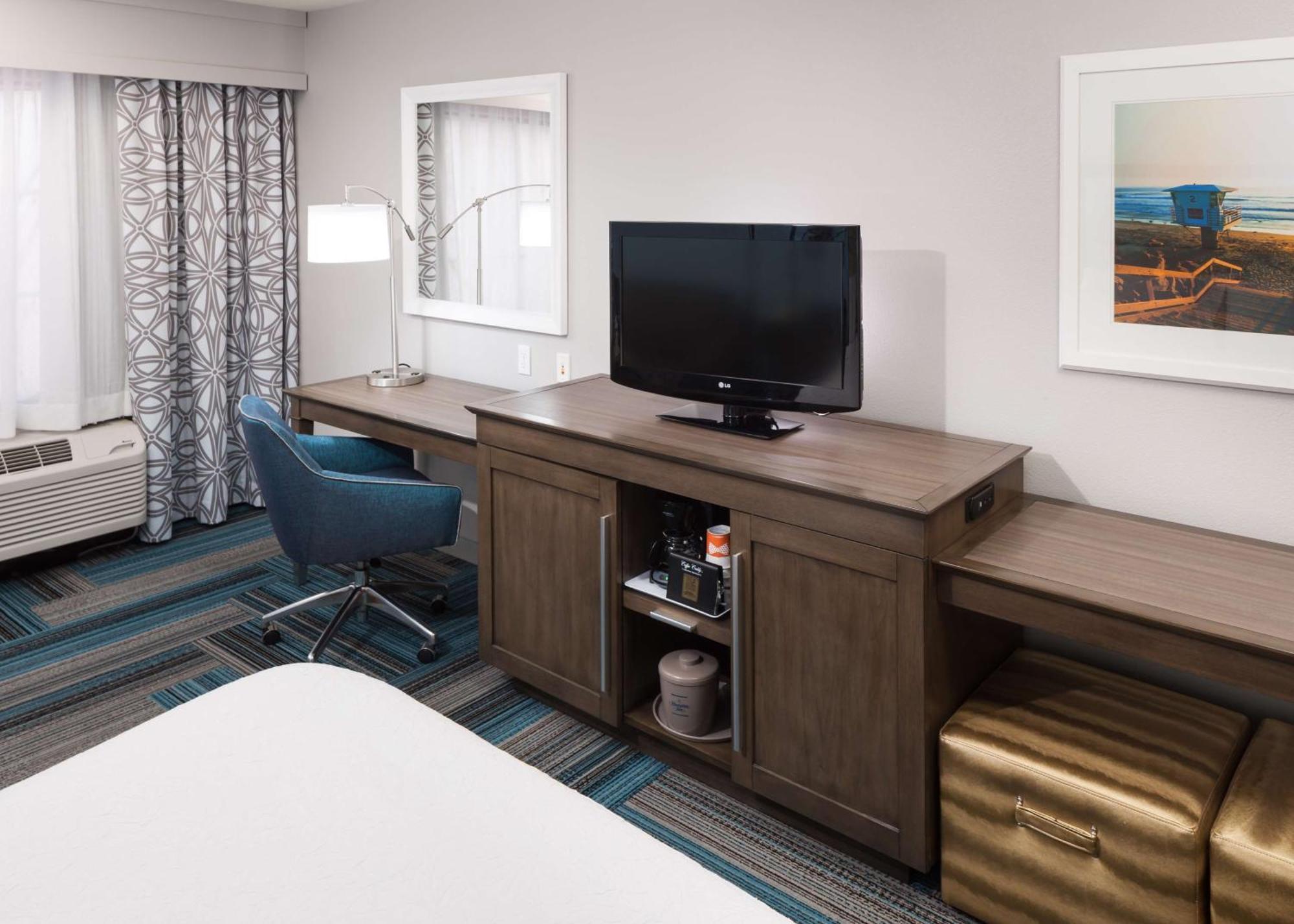 Hampton Inn San Diego Downtown Exterior photo