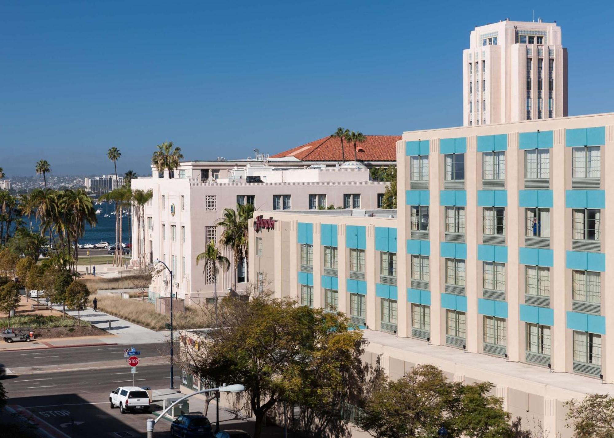 Hampton Inn San Diego Downtown Exterior photo
