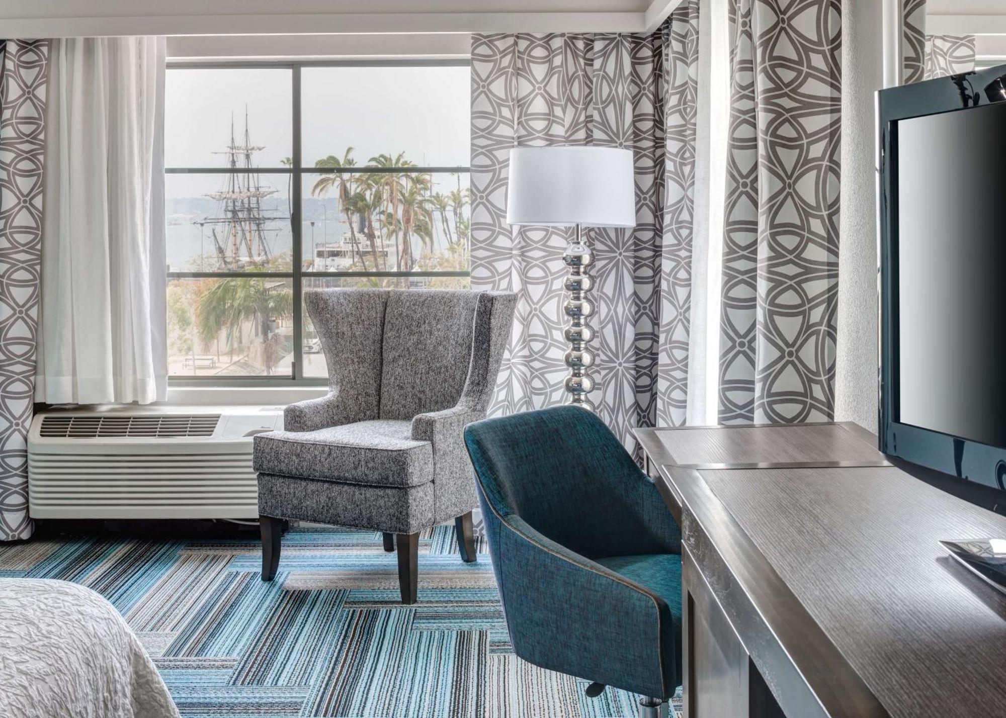 Hampton Inn San Diego Downtown Exterior photo