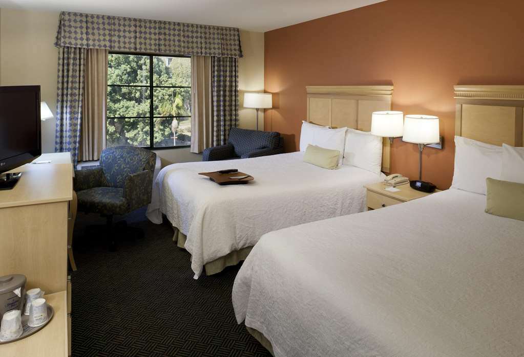 Hampton Inn San Diego Downtown Room photo