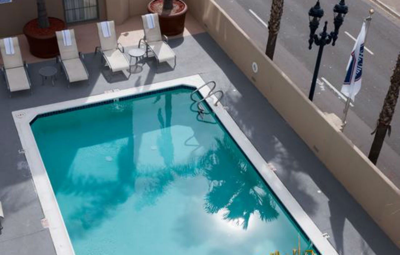 Hampton Inn San Diego Downtown Exterior photo